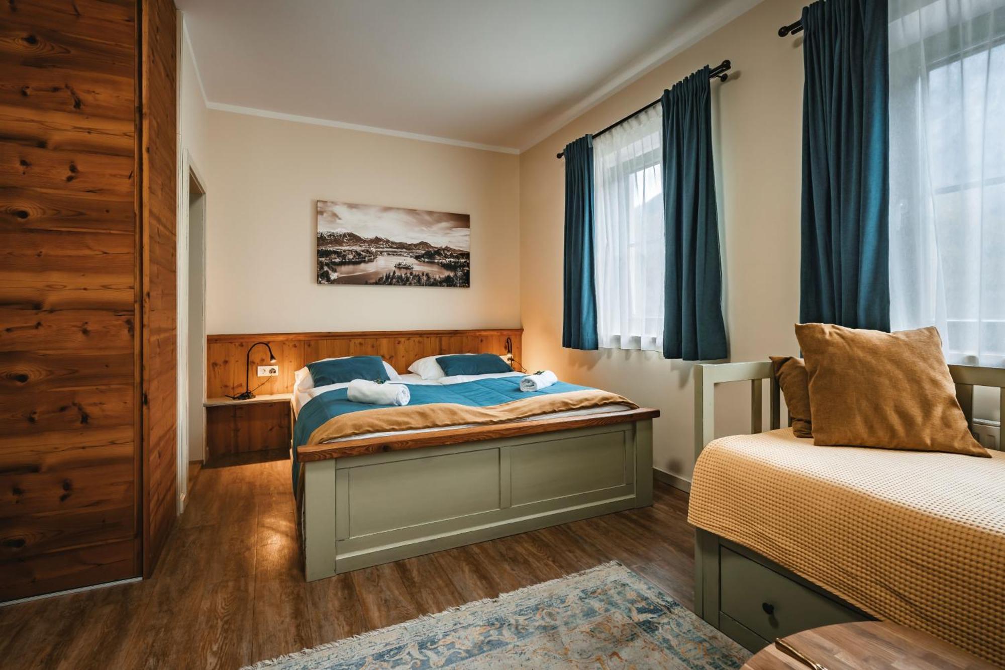 Guest House Ejga Jesenice Eksteriør billede