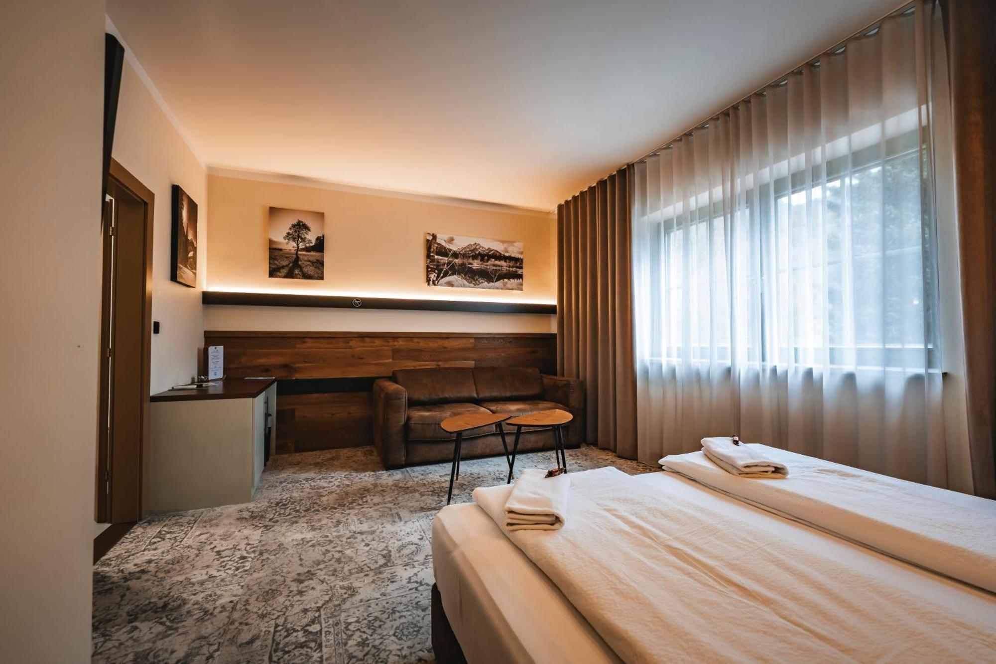 Guest House Ejga Jesenice Eksteriør billede