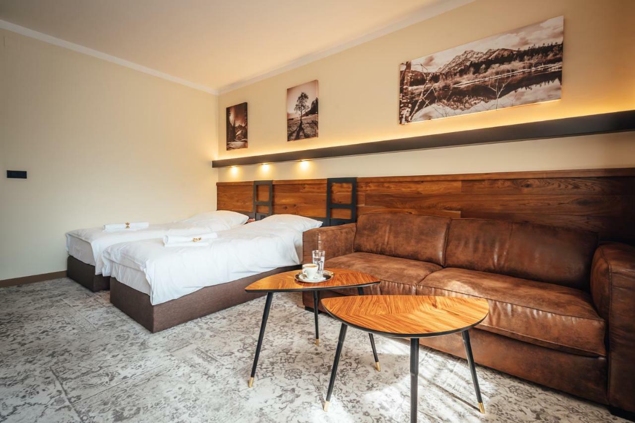Guest House Ejga Jesenice Eksteriør billede
