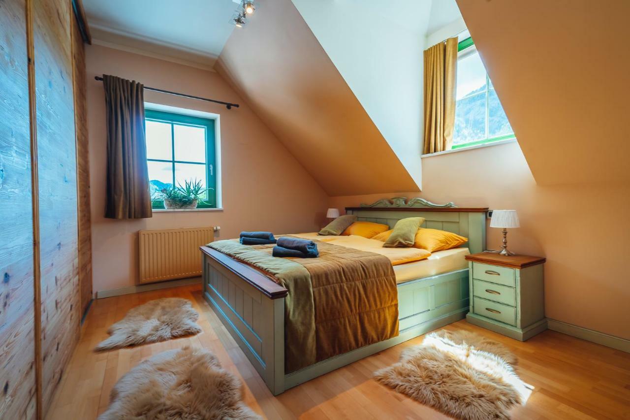 Guest House Ejga Jesenice Eksteriør billede
